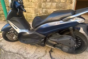 SCOOTER PIAGGIO BEVERLY 300