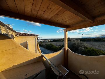 Orosei fronte montagna e mare