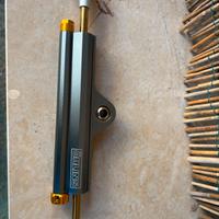 Ammortizzatore sterzo