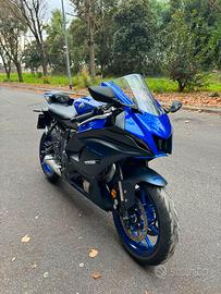 Yamaha YZF-R7