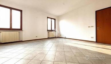 4 LOCALI A POZZOLO FORMIGARO