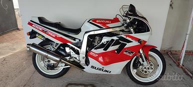 Suzuki   gsx-r.  750 