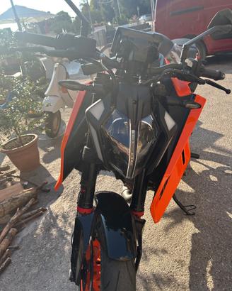 KTM DUKE 390