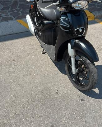 Aprilia Scarabeo Street Nero 50 2T 0412018