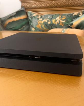 PS4 SLIM 1TB+ 5 GIOCHI INCLUSI