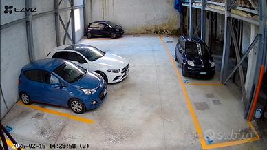 Posti auto e moto in via arenaccia