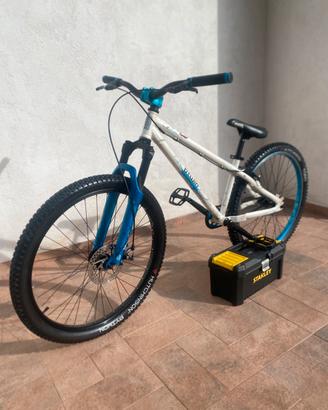 Mountain bike / Dirt Jump cambio singolo