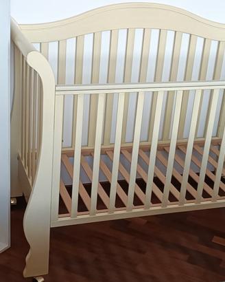 Lettino con sbarre e cassettone