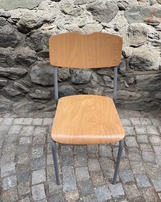 Sedia in legno e metallo