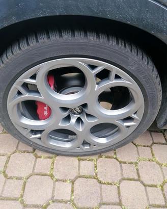 Pneumatici BRIGESTONE 235/40R20 96H
