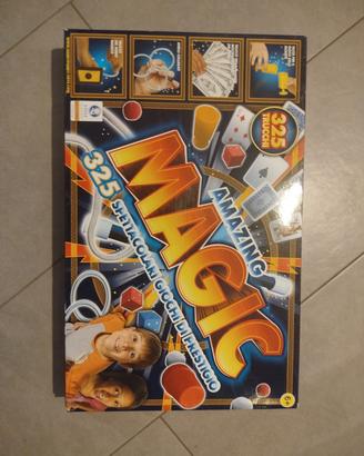 gioco con trucchi di magia 
