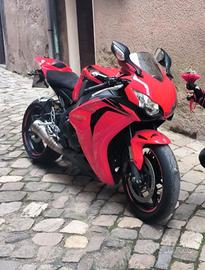 CBR rr 1000