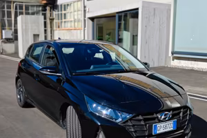 2023 Hyundai i20 1.2 benzina Neopatentati 