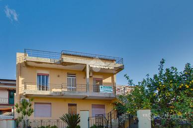 CASA SEMINDIPENDENTE A SAN FILIPPO DEL MELA