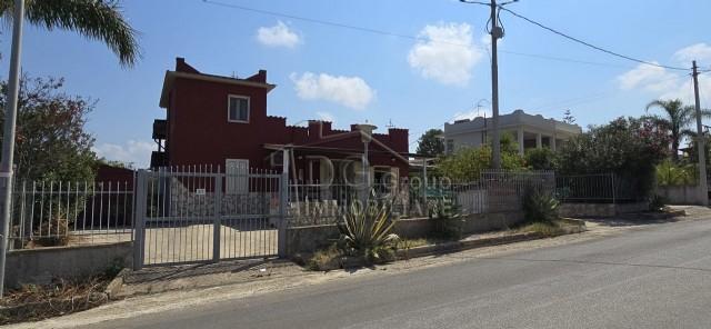 VILLA IN VIA STELLA CINESE