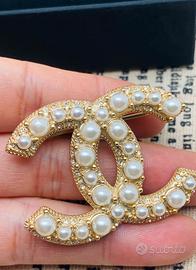 Spilla Chanel