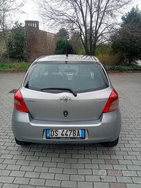 Toyota yaris 2008 1.3 benzina