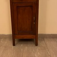 comodino antico in noce € 160