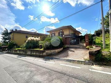 VILLA SINGOLA A TONCO