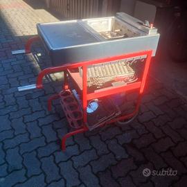 barbecue a gas  acciaio su ruote