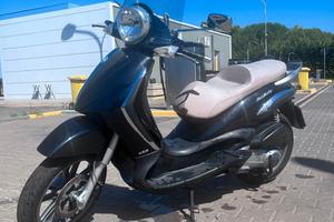Piaggio Beverly 125 Tourer