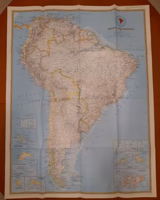 Mappa politica del Sud America. 100 cm x 77  cm. N