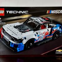 LEGO Technic 42153 - NASCAR Next Chevrolet MISB