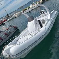 Gommone 8 metri con bagno