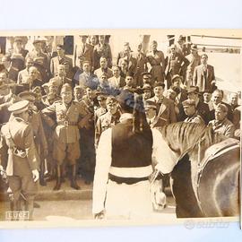 Foto b/n raffigurante il Duce in visita in Libia