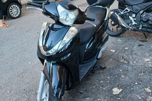 HONDA SH 300