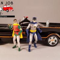 Batmobile 1:18 con figures Batman + Robin e luci