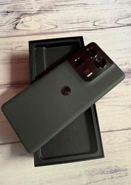 Motorola Edge 50 ultra 24gb RAM 1 tb