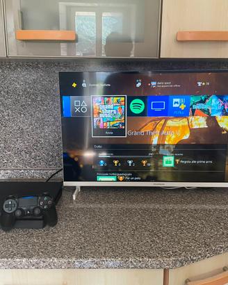 PlayStation 4 Slim 500GB + The Last of Us Remaster