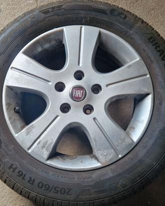4 GOMME BRAVURIS 5 205/60 R16H