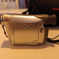 video camera Canon MV 800 