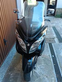 Suzuki Burgman 400