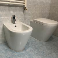 Coppia sanitari ceramica linea moderna usati