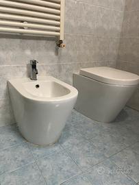 Coppia sanitari ceramica linea moderna usati
