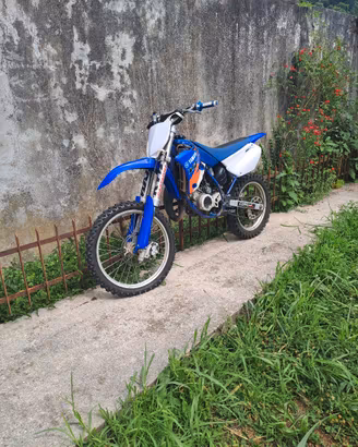 yz 85 (Trattabile, possibilità di spedizione)