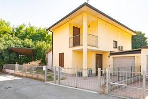 Villa di 163 m² con 4 locali e box auto doppio a C