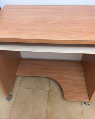 Mobiletto porta PC con ruote e ripiano estraibile
