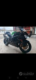 Kawasaki ninja zx10-r 