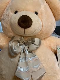 Maxi orso di peluches