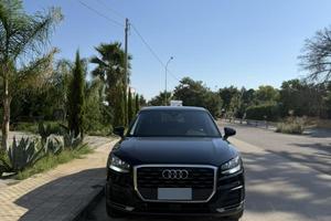 Audi q2 1.6TDI cambio automatico x neopatentati