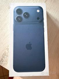IPHONE 17 pro max 1 mese di vita