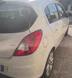 Opel corsa 1.3 95 cv gasolio