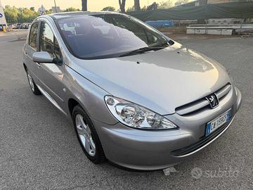 PEUGEOT 307 1.6 16V 5p. XSI senza nessun lavoro