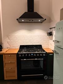 Smeg, cucina con forno e cappa 90 cm