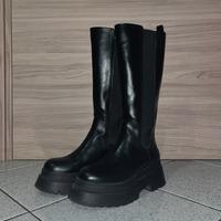 Stivali alti flat neri