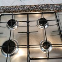 Gas 4 fuochi Ariston